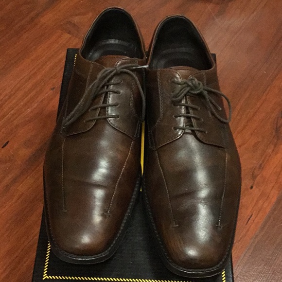 Men’s Shoes - Picture 1 of 5